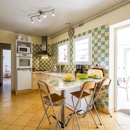 La Maison Du Betey Pour 4 A 5 Personnes A 50 M